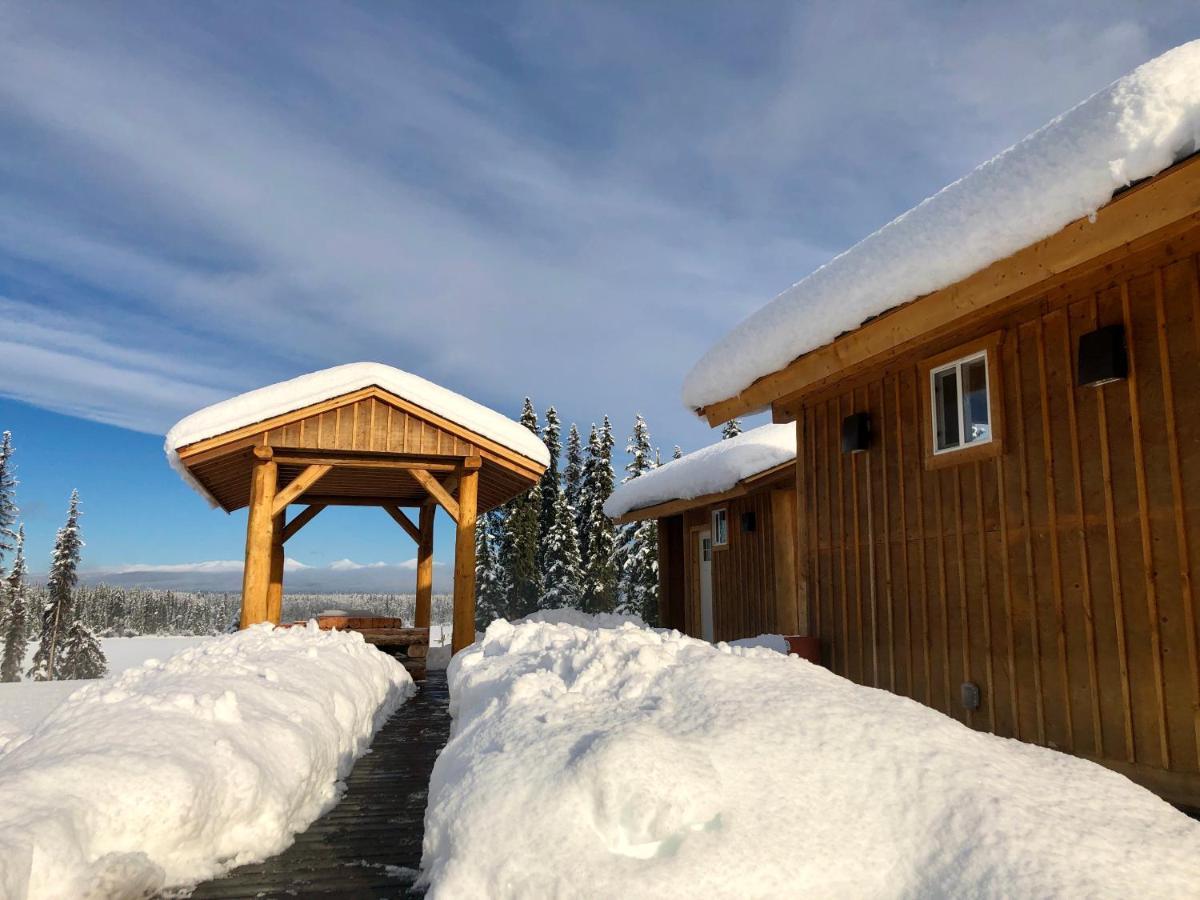 Red Cariboo Apartments Anahim Lake Экстерьер фото