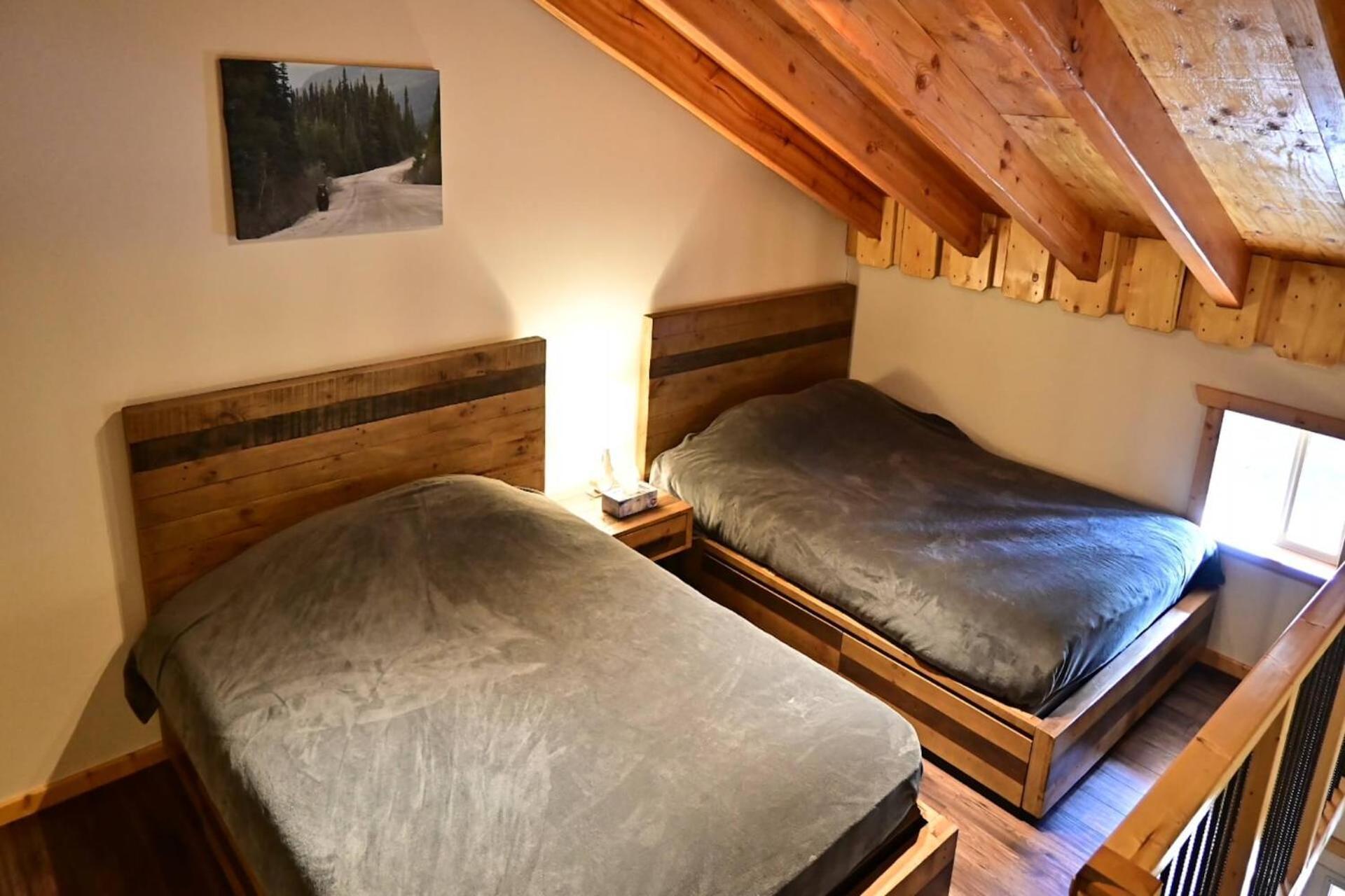 Red Cariboo Apartments Anahim Lake Экстерьер фото